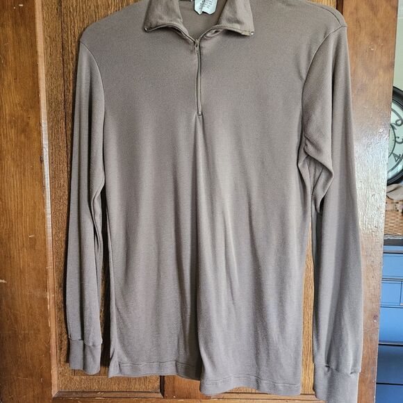 Sekri USGI 1/4‑Zip Cold Weather Moisture‑Wicking Undershirt Mens M Military Gear - Picture 6 of 6